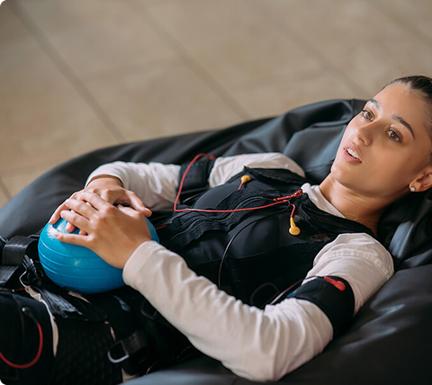 Процес лімфодренажного EMS масажу